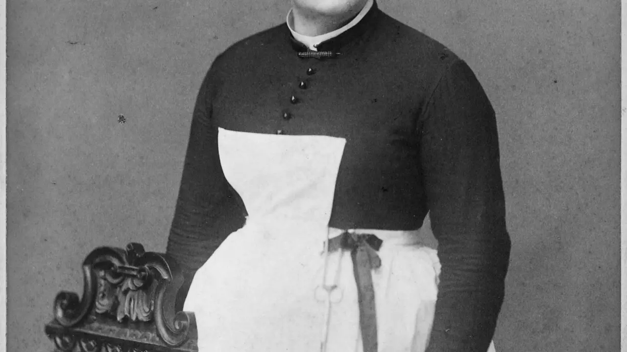 Choisir et entretenir votre costume de servante sexy